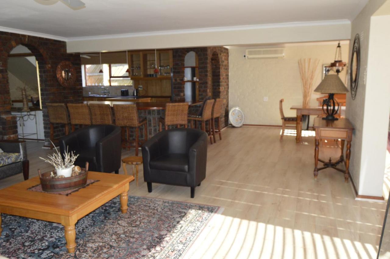 Harbourview Self Catering Apartman Gordonʼs Bay Kültér fotó